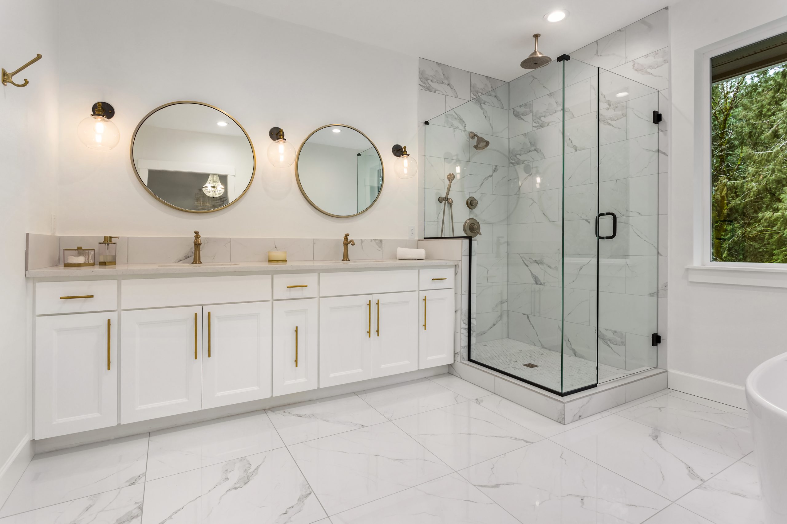 Bathroom in New Luxury Home: Master Ensuite Bathroom with Two Si